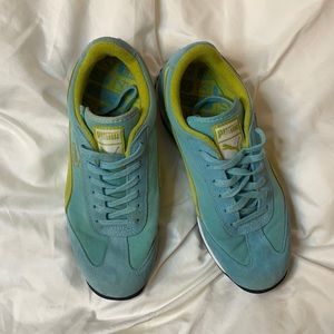 Puma sneakers, women’s 8